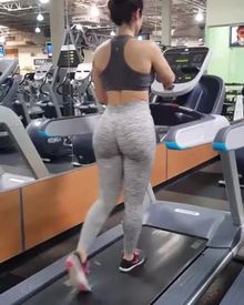 Qbandoll hot milf in the gym
