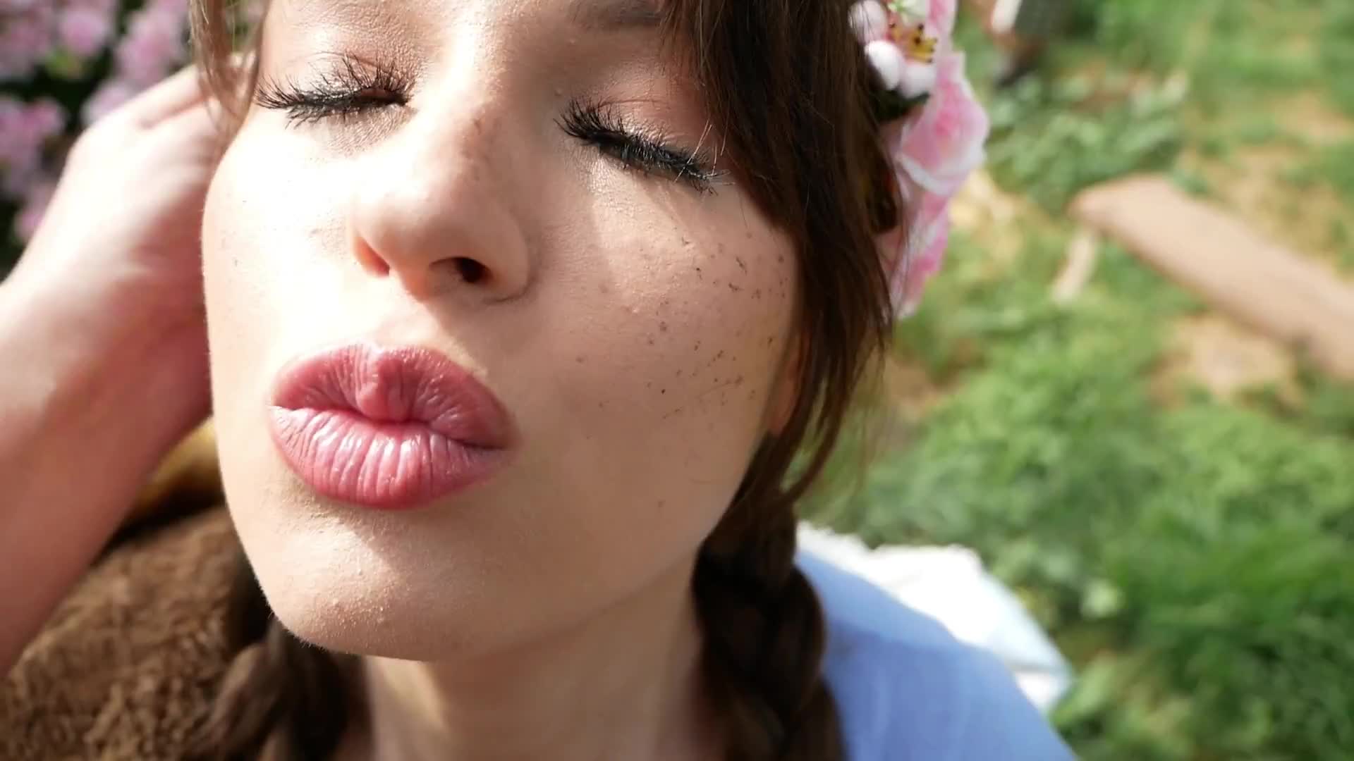 Best dick sucking lips and facial