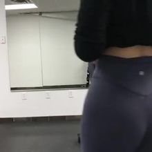 Julieannafleming flexing that phat butt